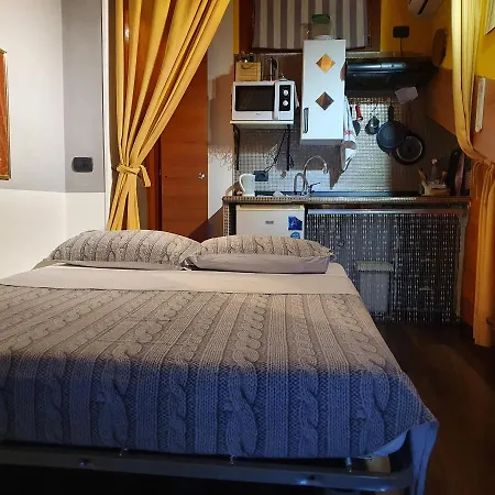 Dora Baltea Monolocale Primo Piano Mansarda Secondo Piano Penzion