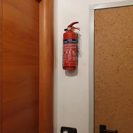 Πανσιόν Dora Baltea Monolocale Primo Piano Mansarda Secondo Piano *