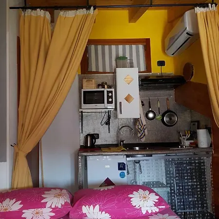 Πανσιόν Dora Baltea Monolocale Primo Piano Mansarda Secondo Piano Βερόνα