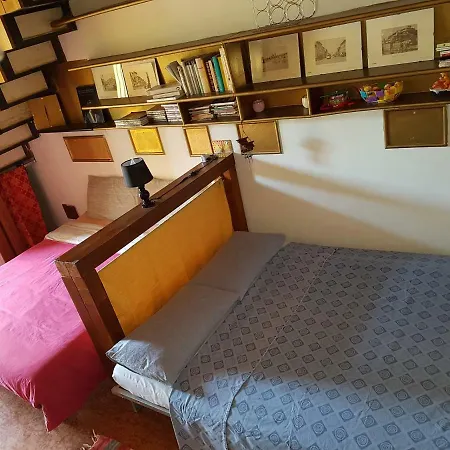 Πανσιόν Dora Baltea Monolocale Primo Piano Mansarda Secondo Piano *