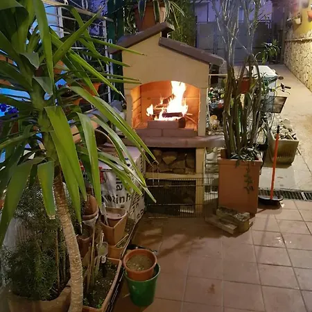 Πανσιόν Dora Baltea Monolocale Primo Piano Mansarda Secondo Piano