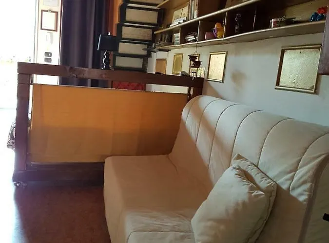 Dora Baltea Monolocale Primo Piano Mansarda Secondo Piano *