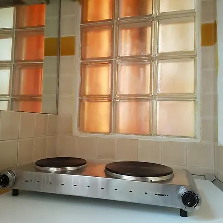 Dora Baltea Monolocale Primo Piano Mansarda Secondo Piano ゲストハウス ヴェローナ