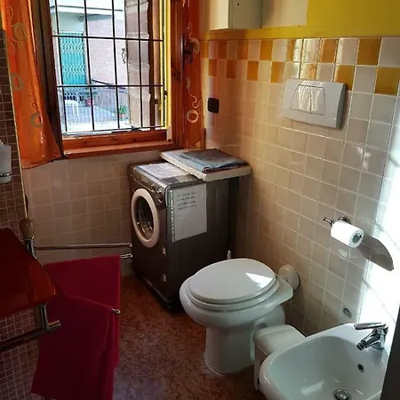 Maison d'hôtes Dora Baltea Monolocale Primo Piano Mansarda Secondo Piano *