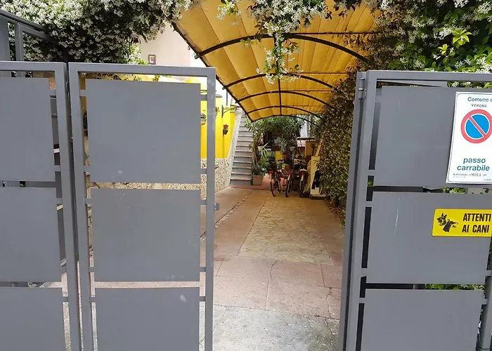 Dora Baltea Monolocale Primo Piano Mansarda Secondo Piano Penzion